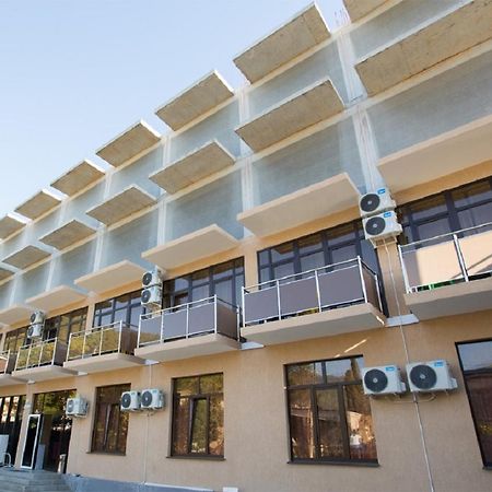 Calipso Sea Hotel Gagra Buitenkant foto