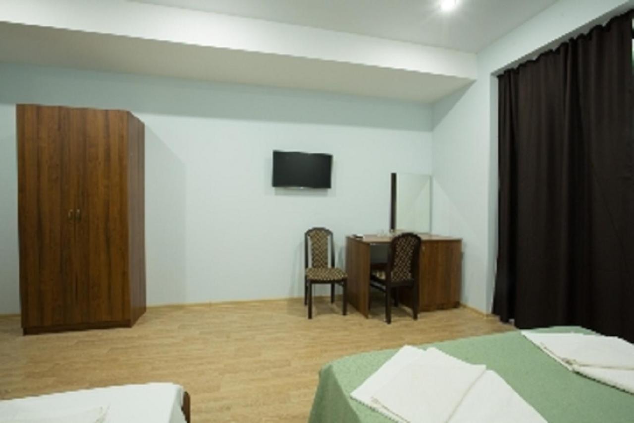 Calipso Sea Hotel Gagra Buitenkant foto