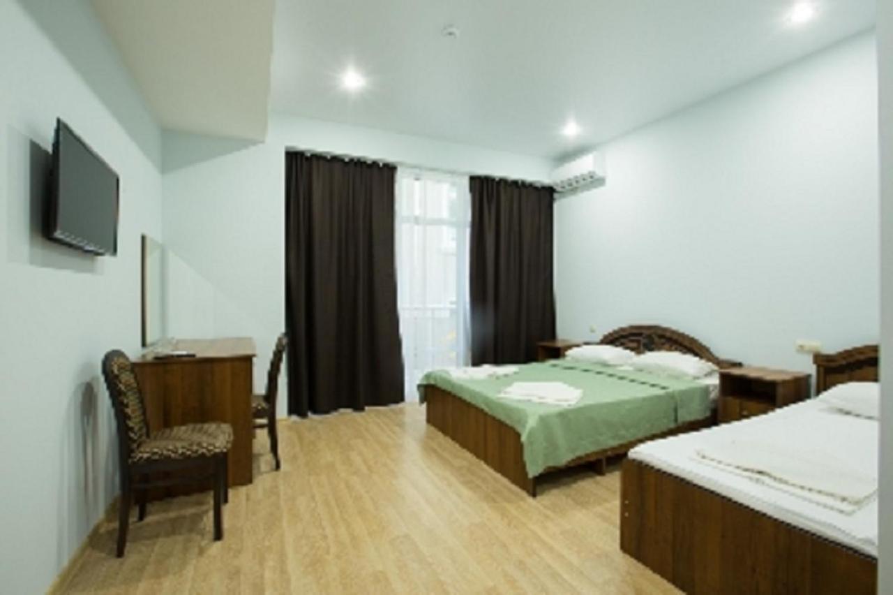 Calipso Sea Hotel Gagra Buitenkant foto