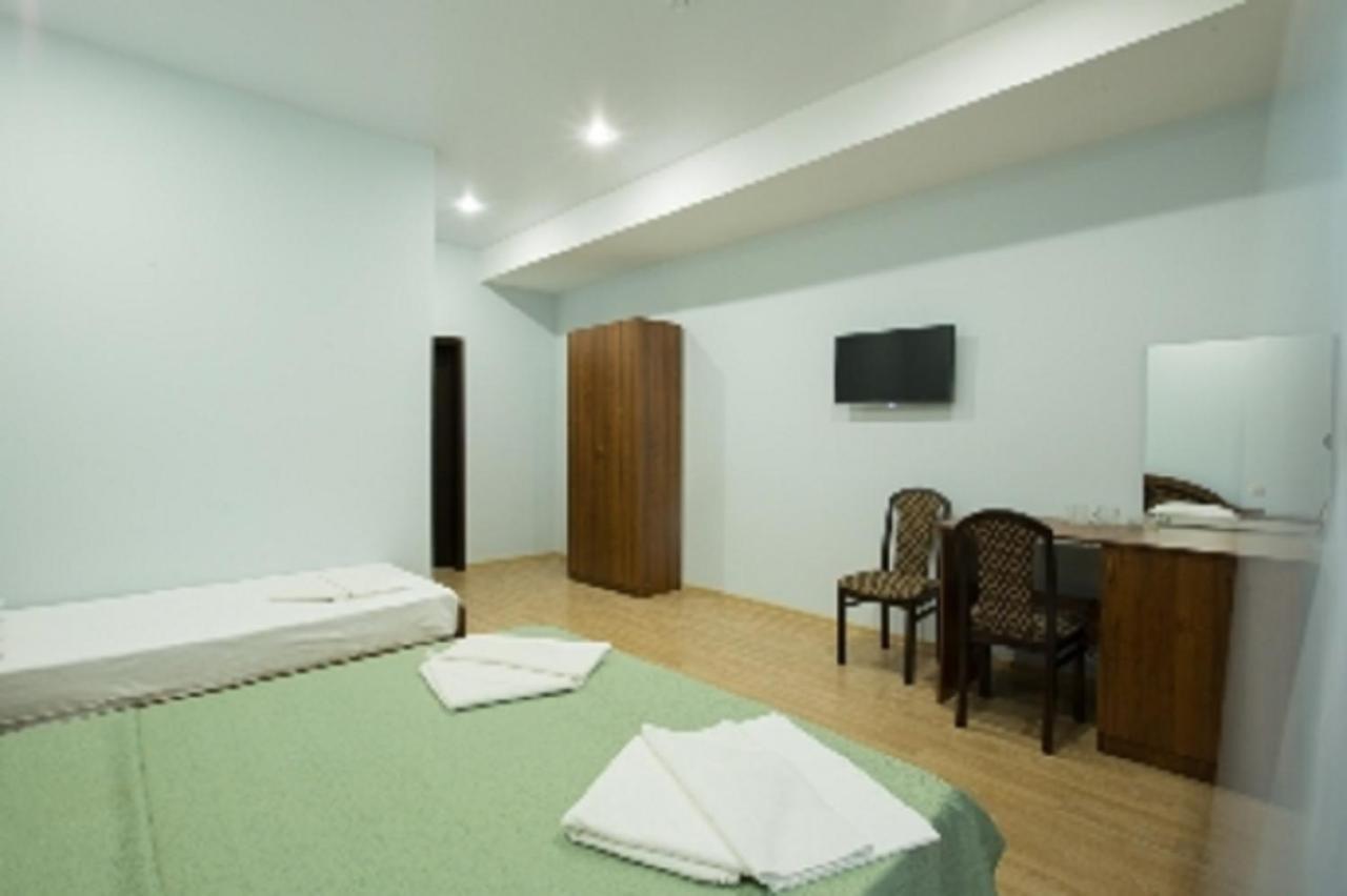Calipso Sea Hotel Gagra Buitenkant foto
