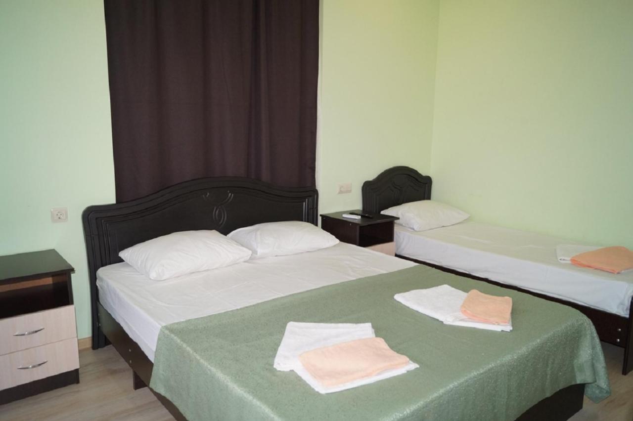 Calipso Sea Hotel Gagra Buitenkant foto