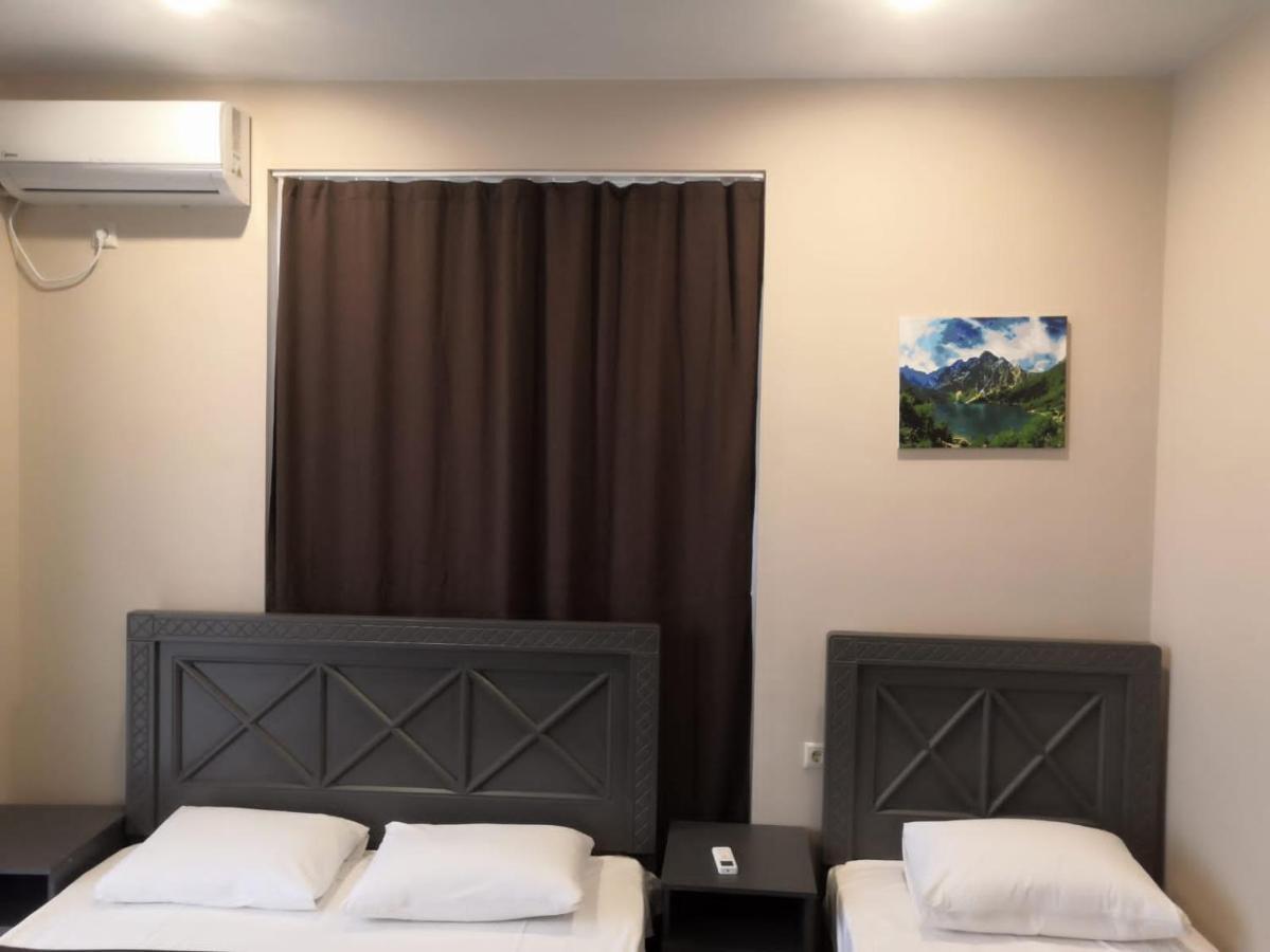 Calipso Sea Hotel Gagra Buitenkant foto